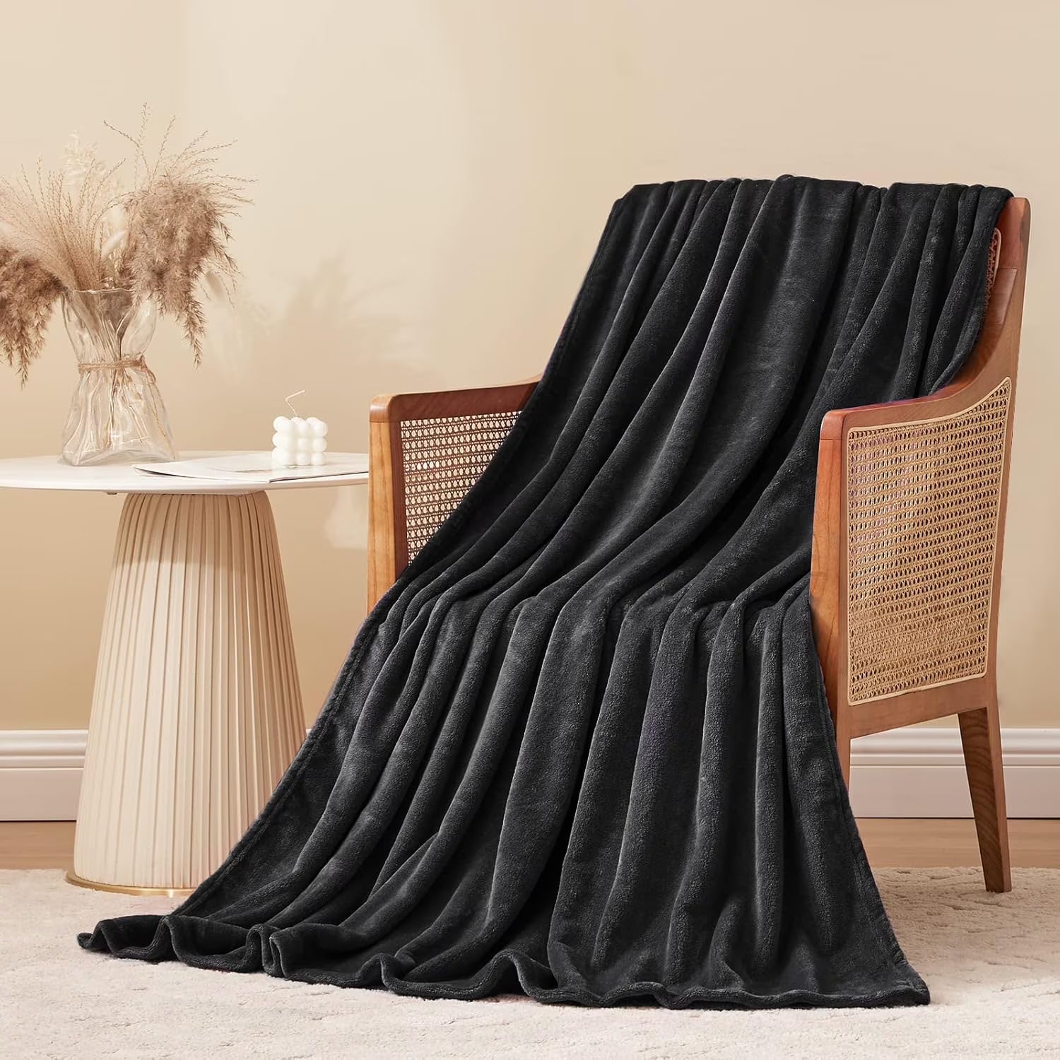 Evlmd Fleece Blanket, Fuzzy & Flannel Thorw Blanket, Throw  Black Blankets for Couch Beds, Lightweight Blanket for Travel Camping
