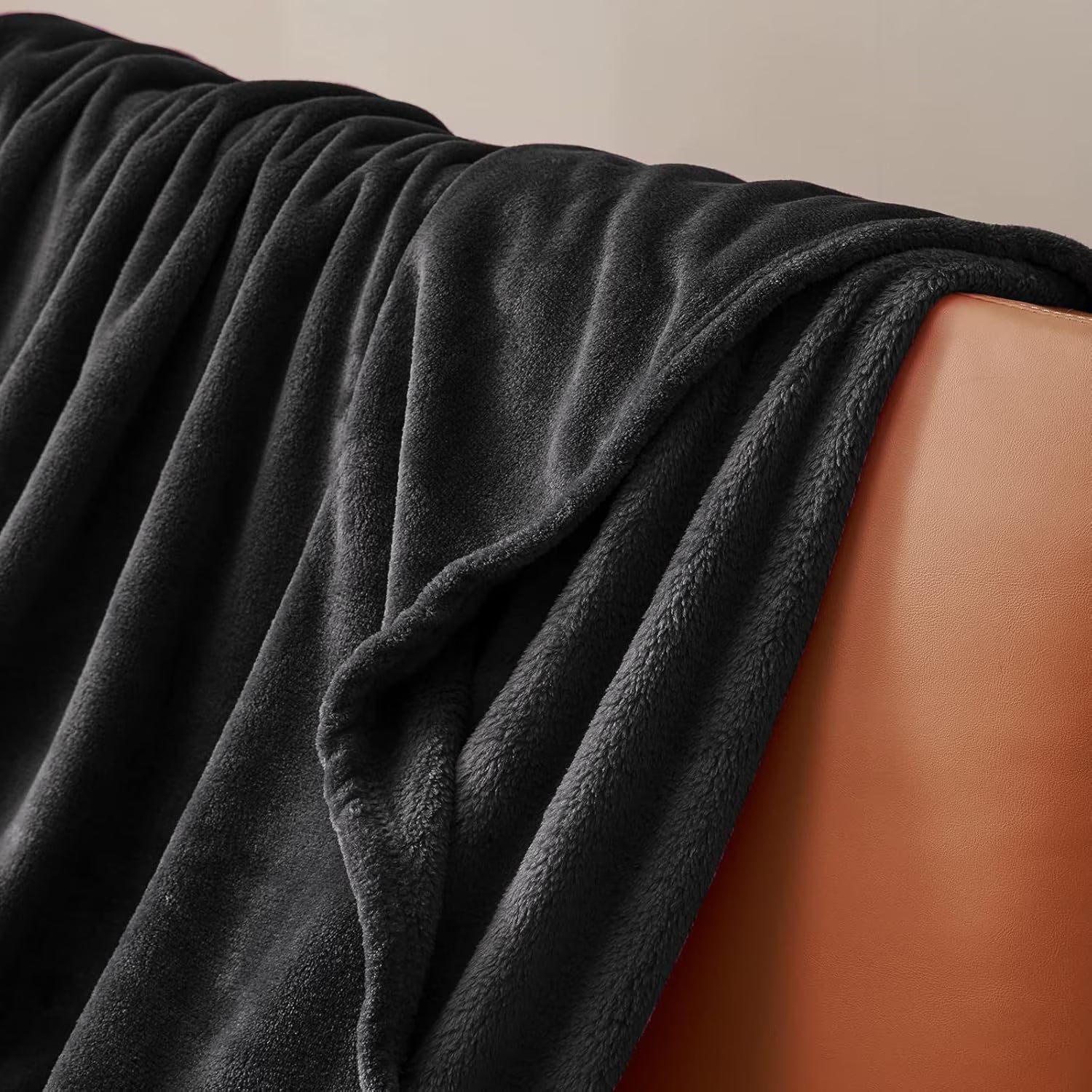 Evlmd Fleece Blanket, Fuzzy & Flannel Thorw Blanket, Throw  Black Blankets for Couch Beds, Lightweight Blanket for Travel Camping