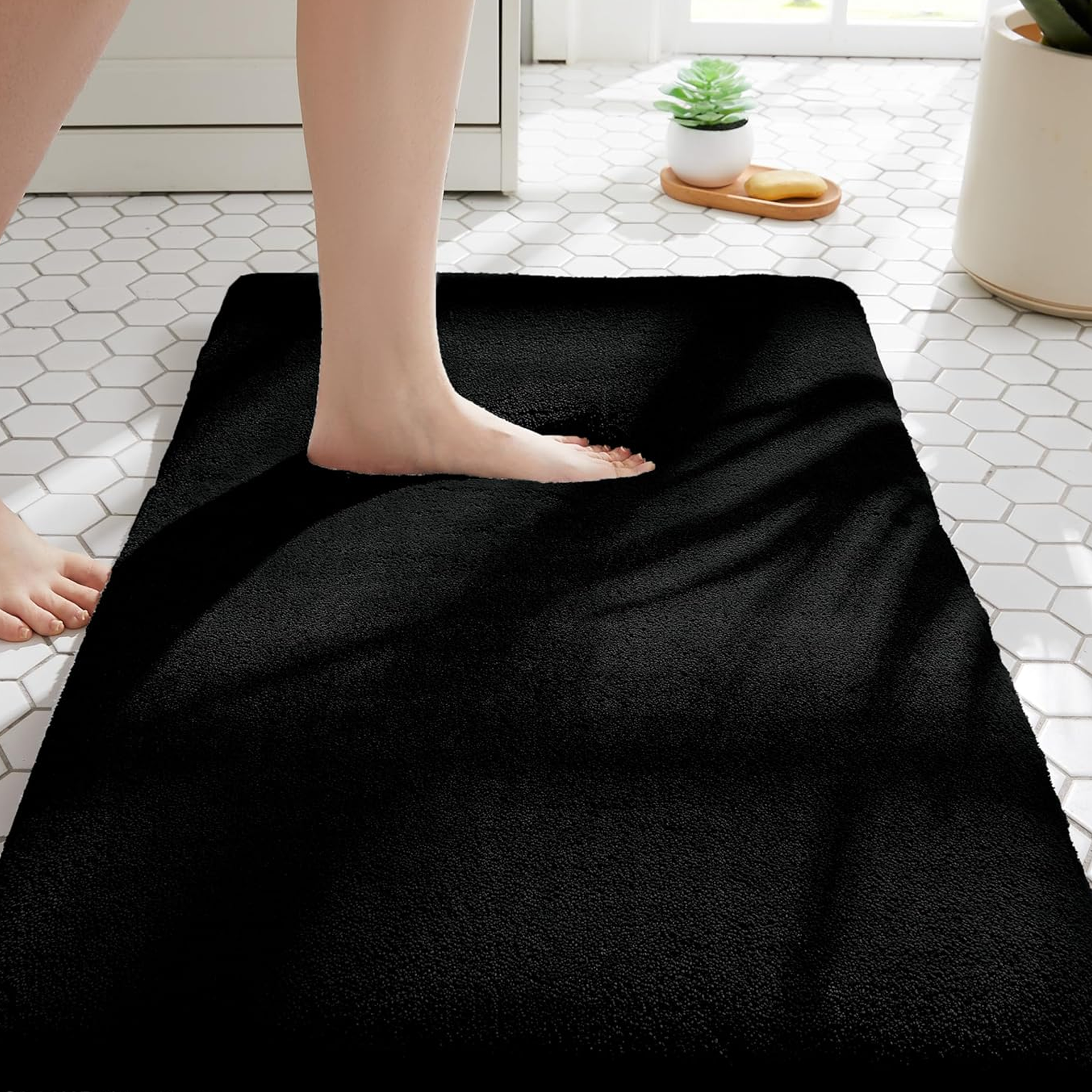 Evlmd Bathroom Rugs, Shaggy Soft and Absorbent Bath Rug, Non-Slip, Thick Plush Machine Washable Dry Bath Mats for Bathroom, Tub and Shower